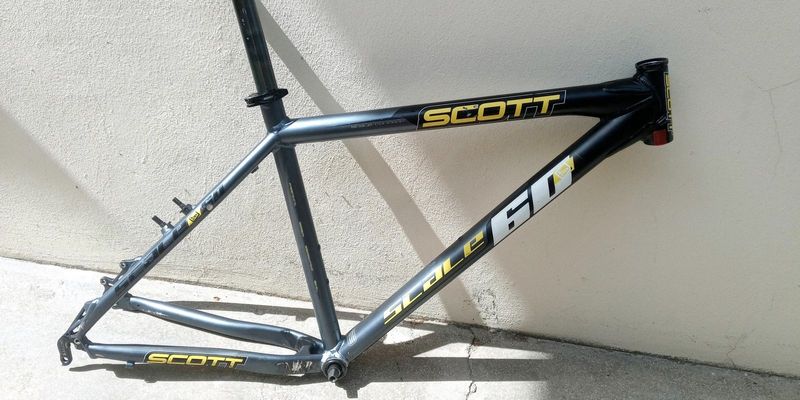 MTB Scott  bicycle frame with a crack