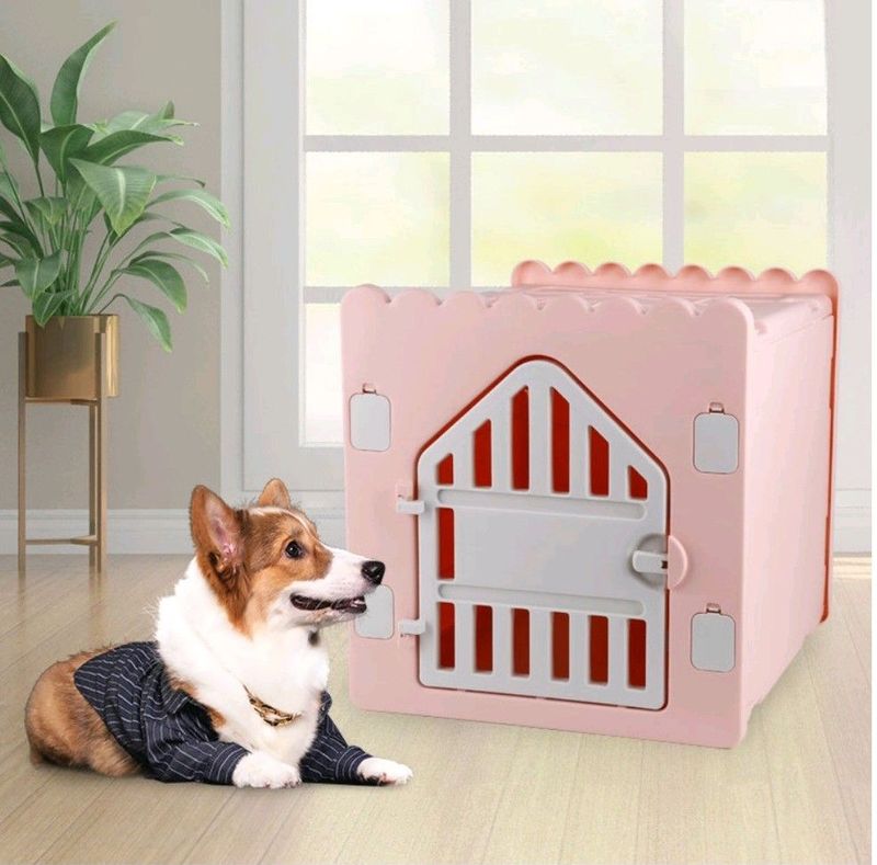 Collapsible small pet house