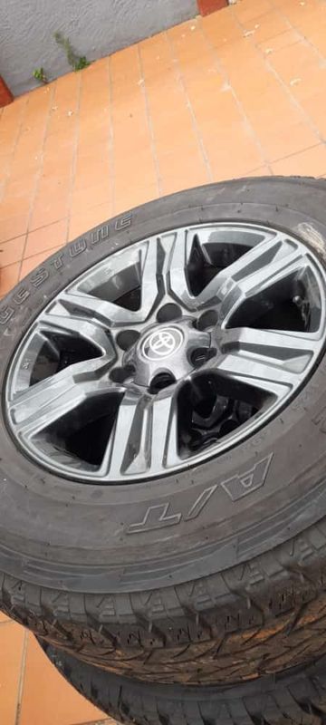A set of 17inches original Toyota 4x4 mags with tyres for sale