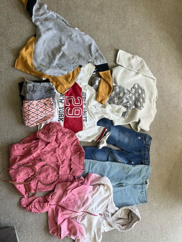 Girls clothes 9-10 years great condition