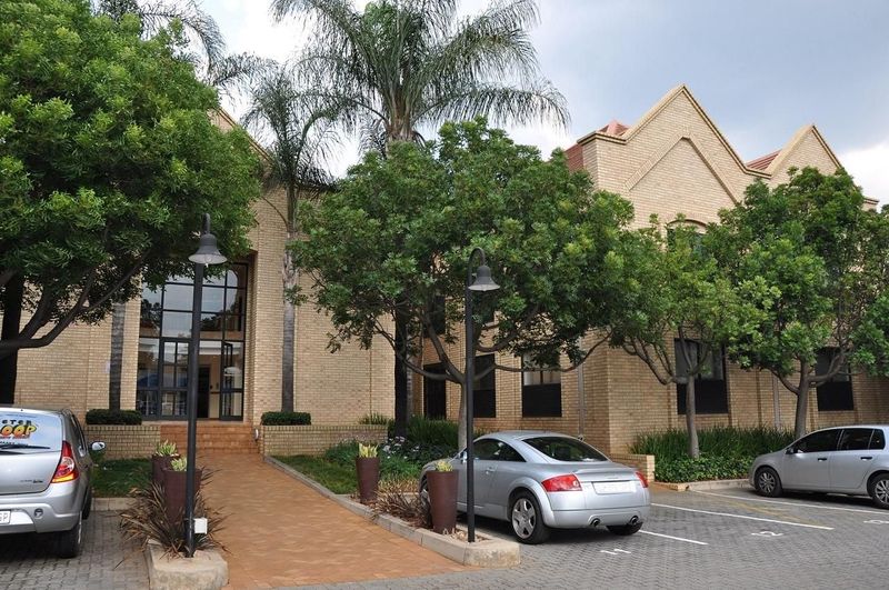 430m² Commercial To Let in Hatfield at R145.00 per m²