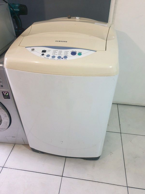 13kg washing machine for sale.