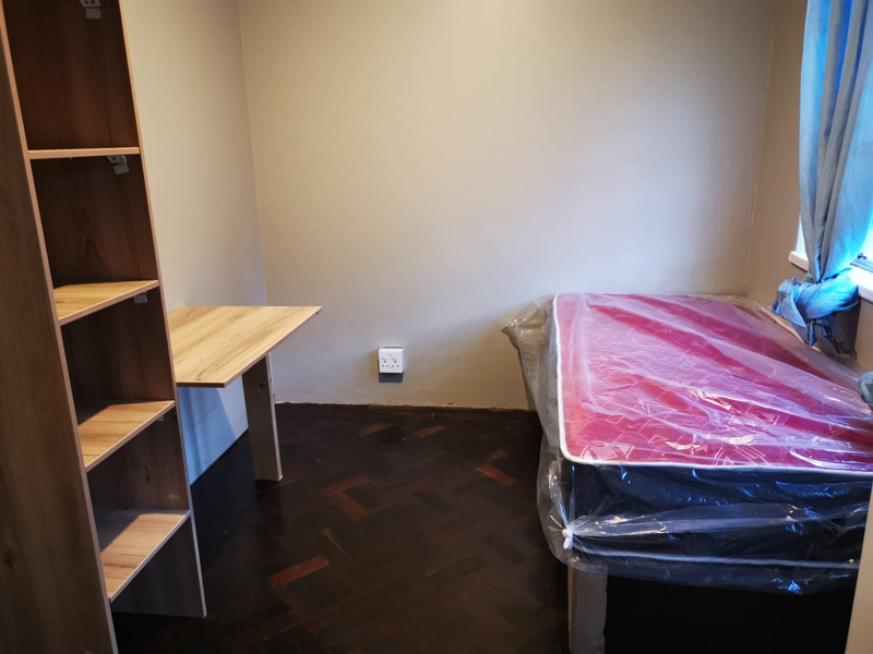 Student/Young Professional Room to Rent Next to Braamfontein