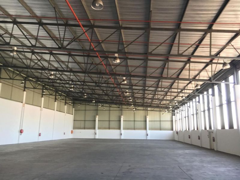 2194m2 Warehouse in Secure Park