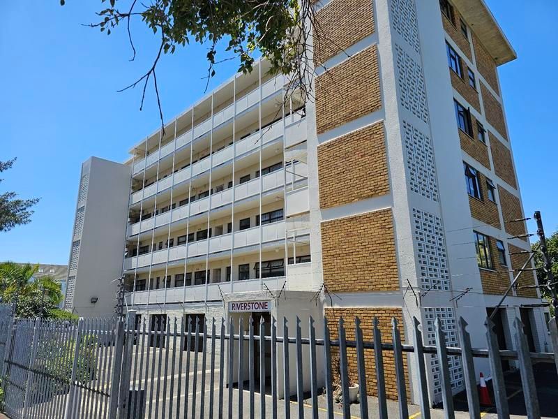 Charming One Bedroomed Apartment to rent in Rosebank