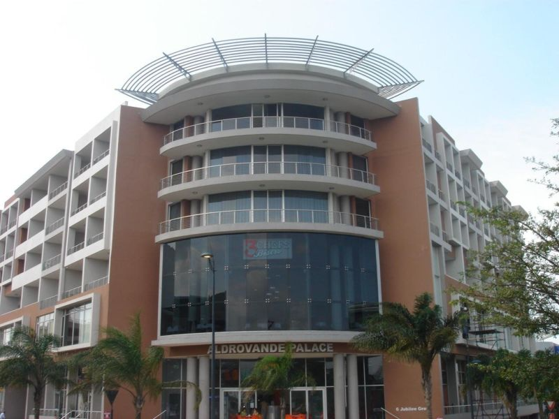 60 sqm corner unit Apartment on Penthouse level in Umhlanga  - R8500