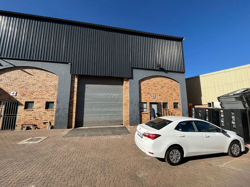 Crown Mines | Unit For Rent  in Johannesburg