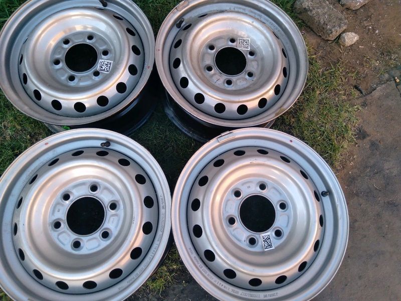 4x original Rims for Ford Ranger 16inches New and second hands are available