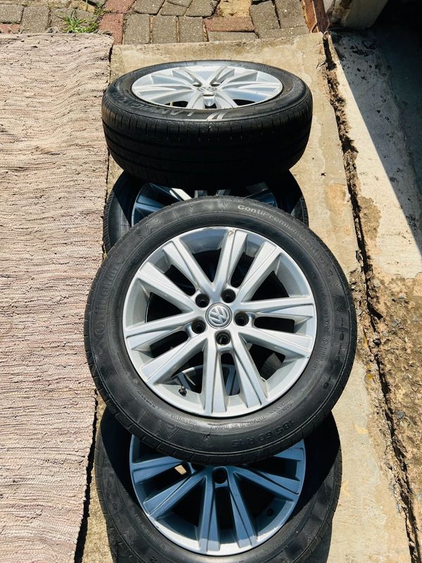 Polo Vivo 15inch rims with tires