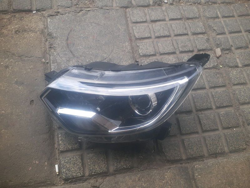 Headlight for Renault triber