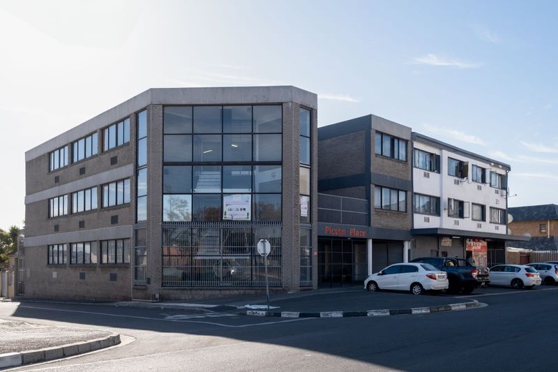 160m² Commercial To Let in Parow Central at R95.00 per m²