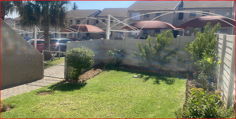 2 Bedroom Apartment for Sale in Vorna Valley - Midrand