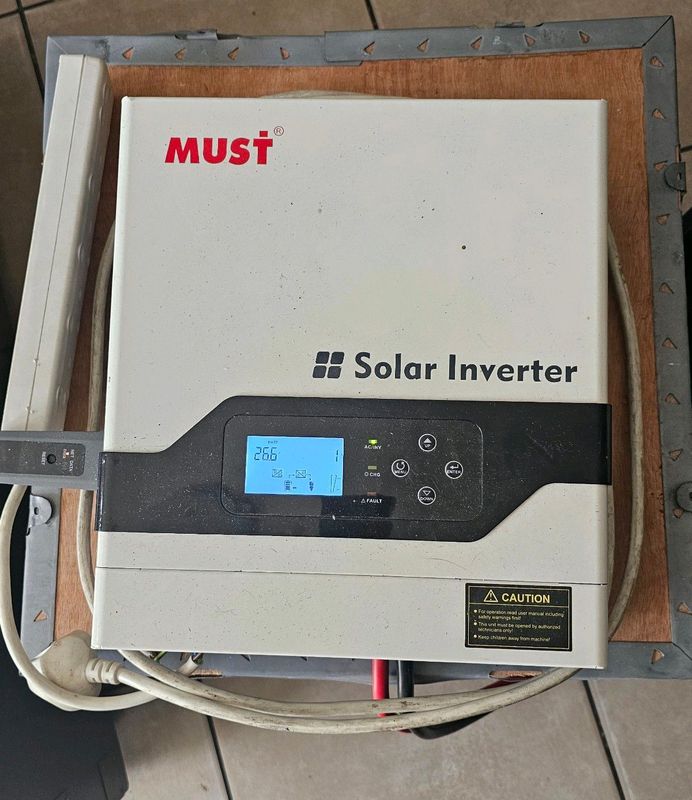 MUST Solar Backup Power Trolly System