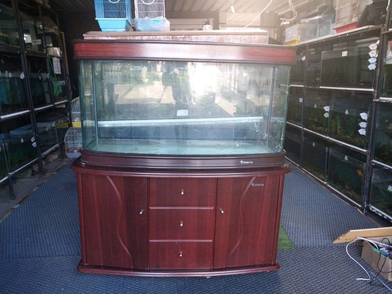 4ft Fish Tank with Cabinet Stand