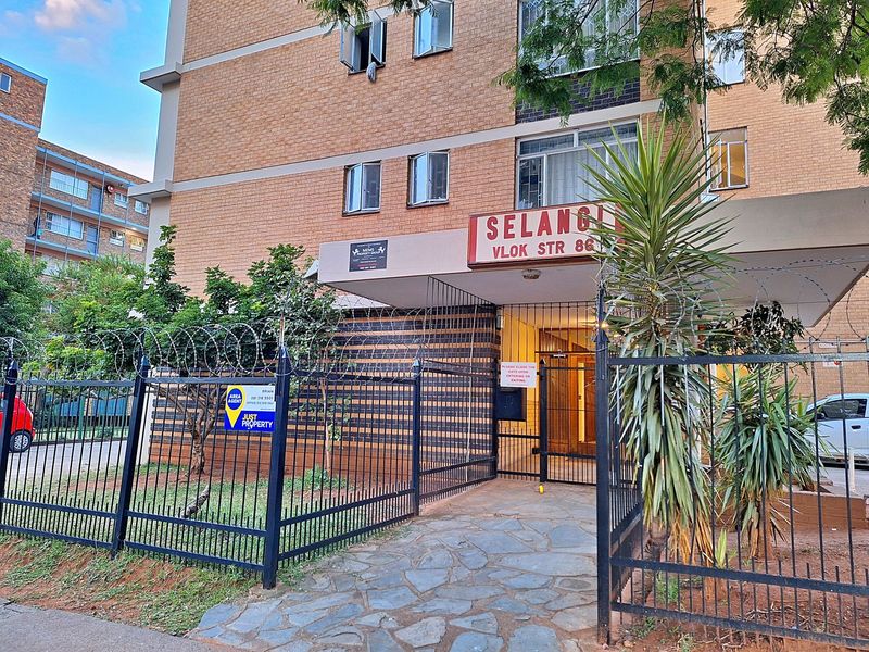 1.5 Bedroom Apartment / Flat for Sale in Sunnyside