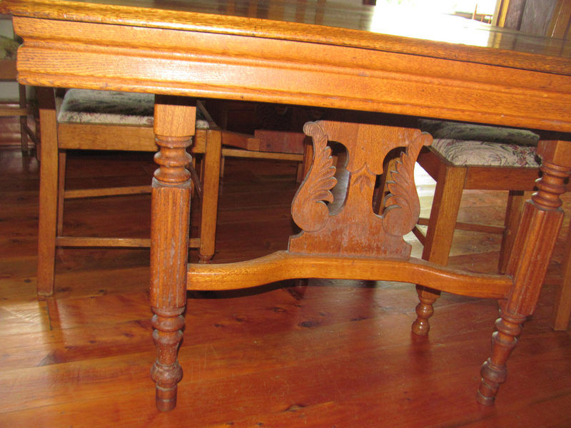 Oak 6 seater table