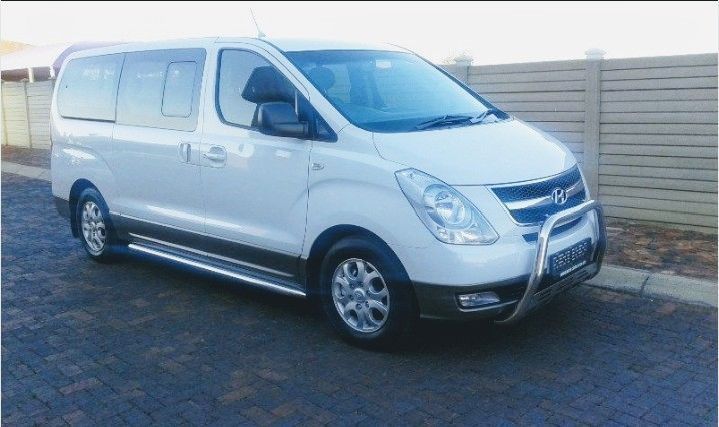 Unlock top notch transport – hire maboneng shuttle for your next journey!