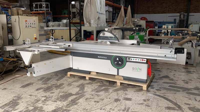 Sliding Table Panel Saw, HOLZ, MJ6132TAZ, 3200mm. 5.5kW