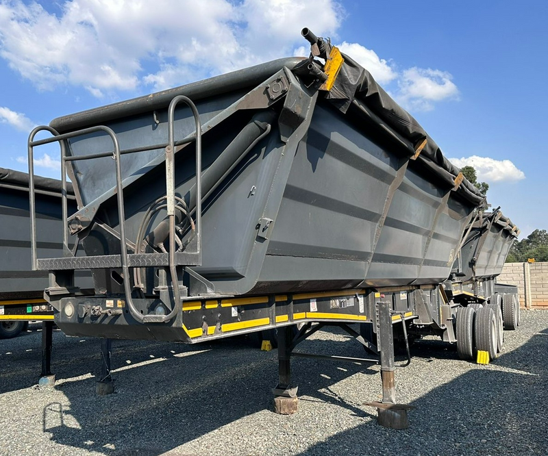2019 Leader 40Cube Side Tippers (2 Available)
