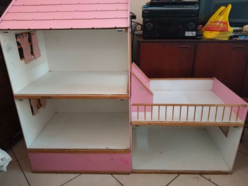 Pink Barbie doll house