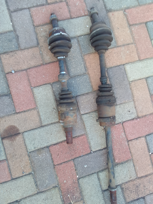 Used drive shafts complete (left and right)