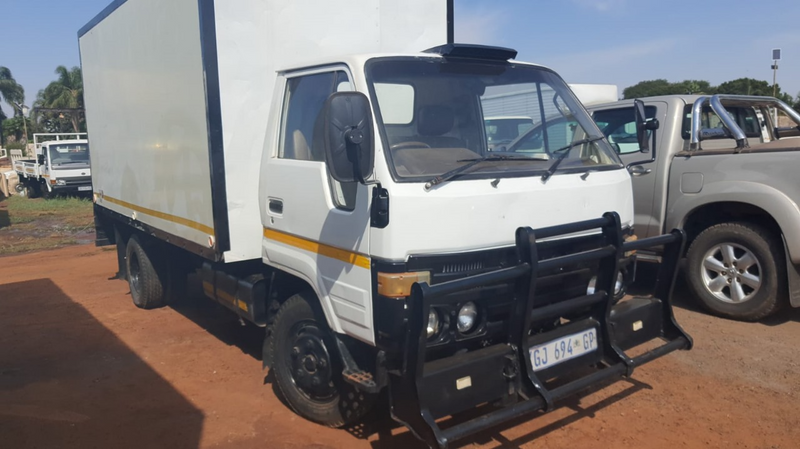 1989 TOYOTA DYNA (2.2 PETROL) BOX BODY TRUCK FOR SALE (CT62)