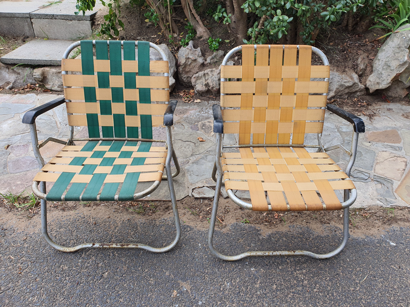 Fabulous pair of 1970s Vintage collapsible lawn chairs