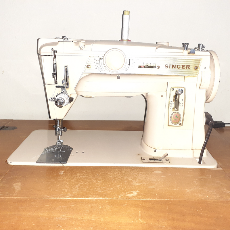 Rare antique Singer 411G Electric Sewing Machine