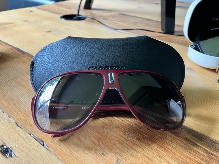 Carrera gumtree top