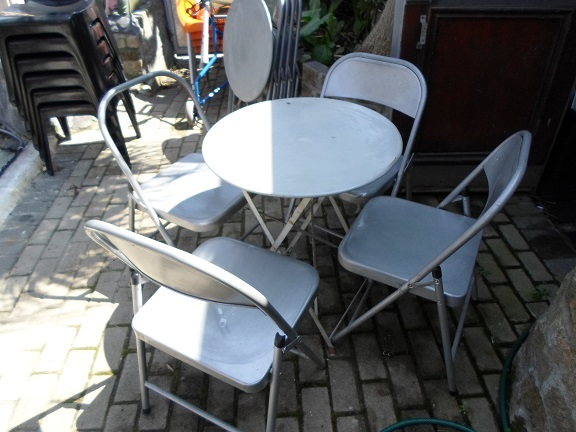 Folding metal set of table and 4 chairs (set 2)