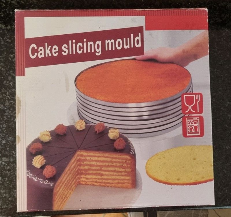 Cake slicing mould.R50. Bronkhorstspruit. 083 6515 616