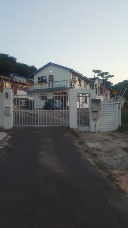 BACHELOR UNIT TO LET IN RESERVOIR HILLS, DURBAN