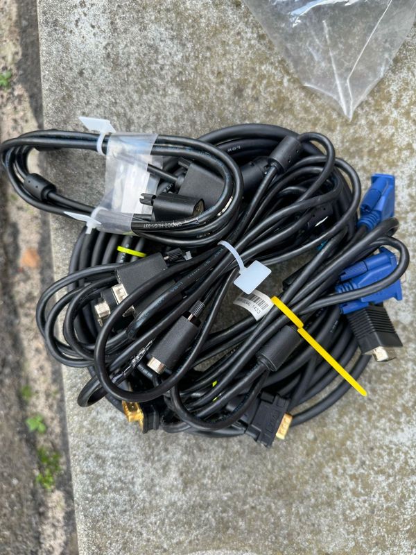 VGA cables bulk