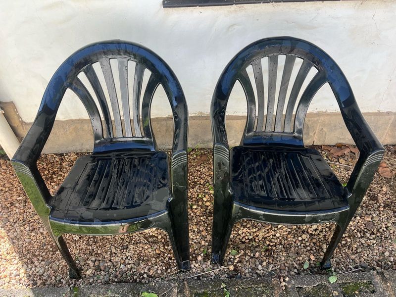 Outdoor Black Plastic Chairs