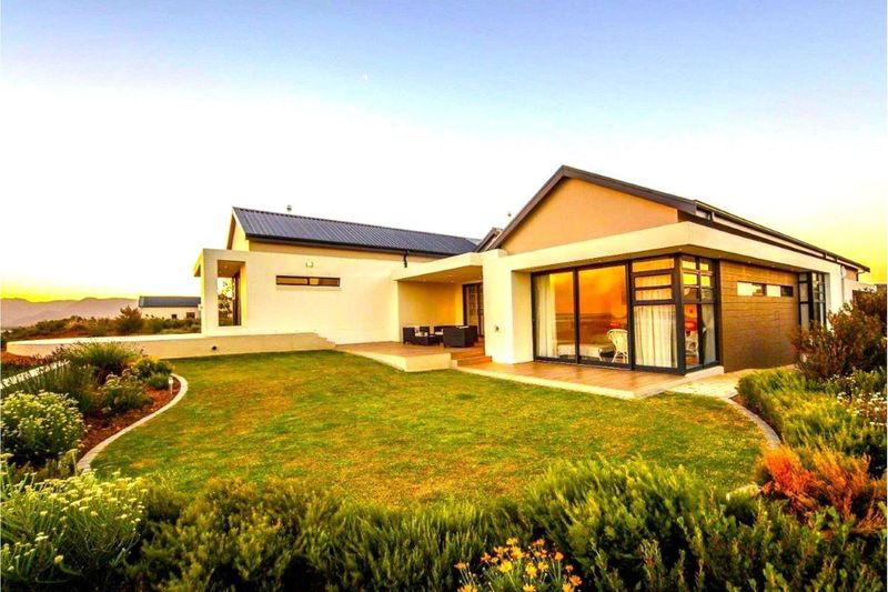 Four Bedroom Home With Exquisite Views In The Prestigious Benguela Cove Lagoon Wine Estate