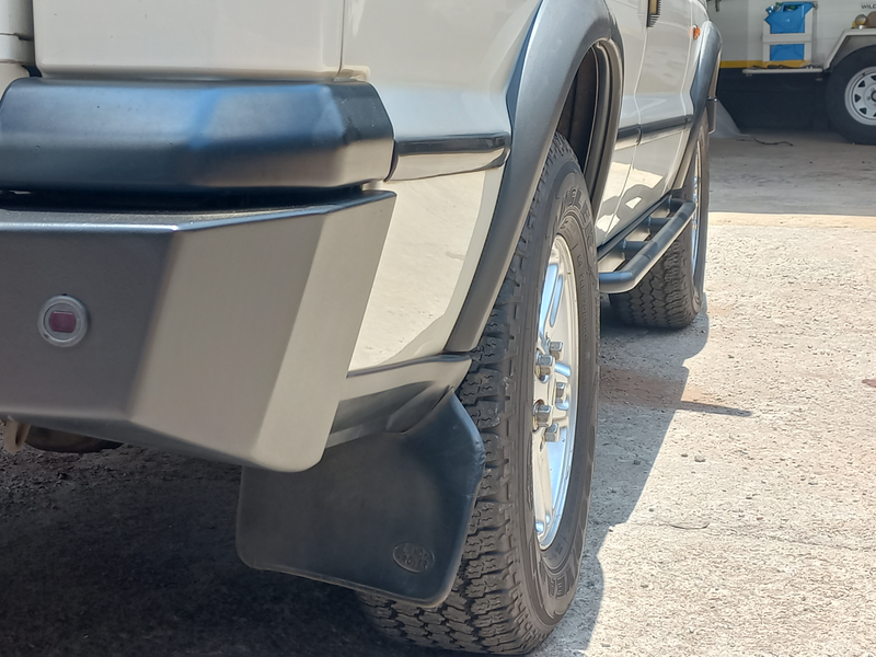 Land Rover Discovery  2 Rock sliders / side steps