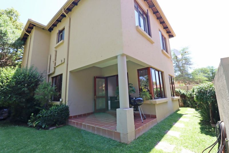 3 Bedroom Townhouse For Sale in Rivonia