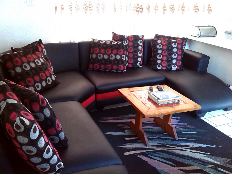 BRYANSTON: Furnish  ed or Unfurnished. For the Professional. Spacious 1 Bedroom Garden Cottage