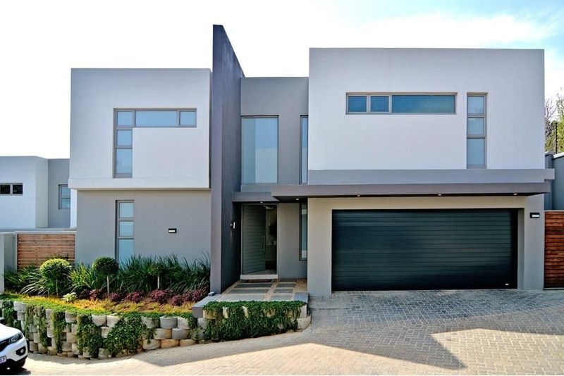 3 Bedroom, Luxury Townhouse for Sale in Bryanston