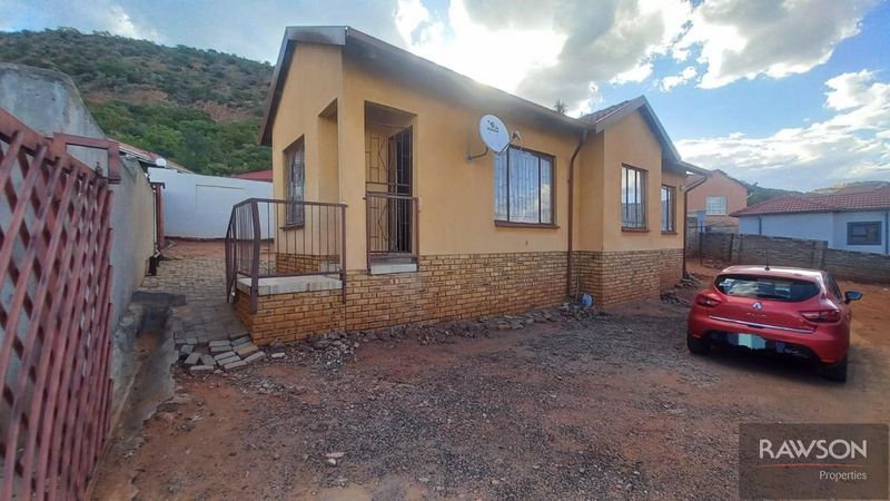 3 Bedroom House For Sale in Tlhabane West