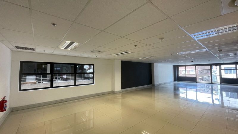 186m² Commercial To Let in Cape Town City Centre at R140.32 per m²