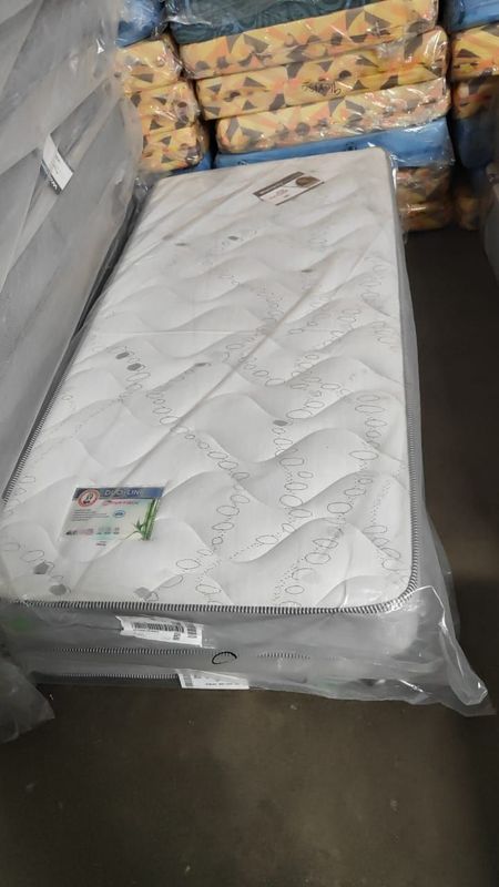 Single Rest Assured beds for R2199- quality beds on sale