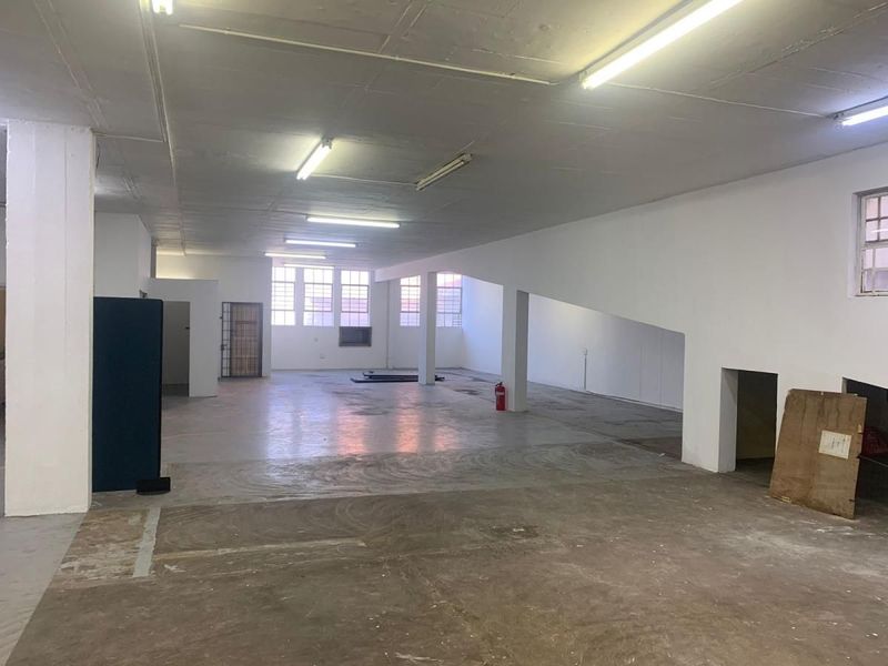 Factory Space To Let : Briardene - 400 sqm