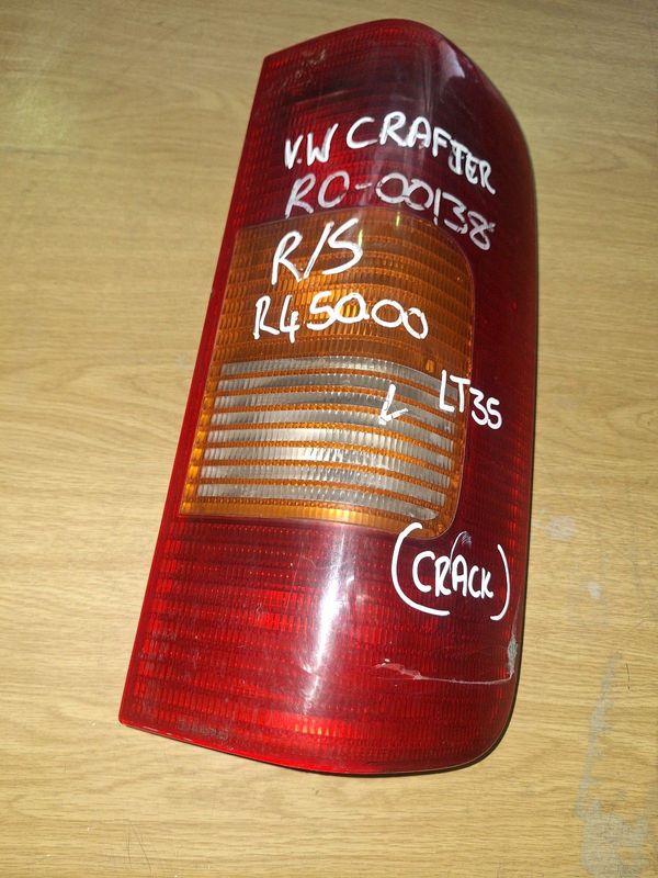 VW CRAFTER DRIVERSIDE TAILLIGHT (CRACK)