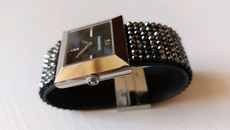Authentic Swarovski ladies woman female bracelet watch timepiece original certified jewellry