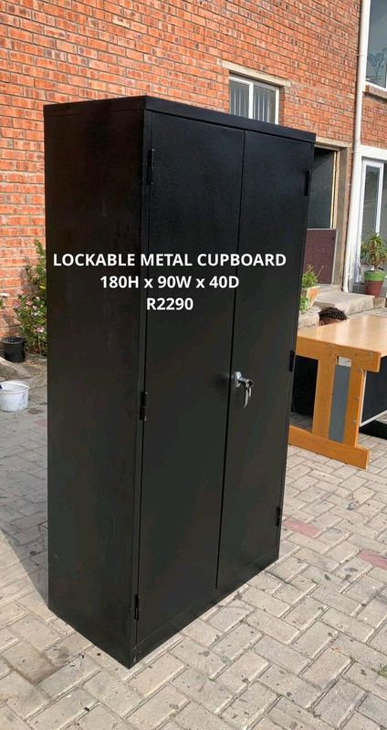 EXCELLENT QUALITY METAL FILING STORAGE LOCKABLE CUPBOARD