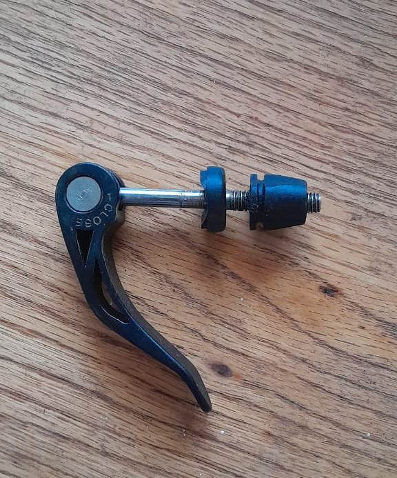 Quick-release lever for Seatpost clamp