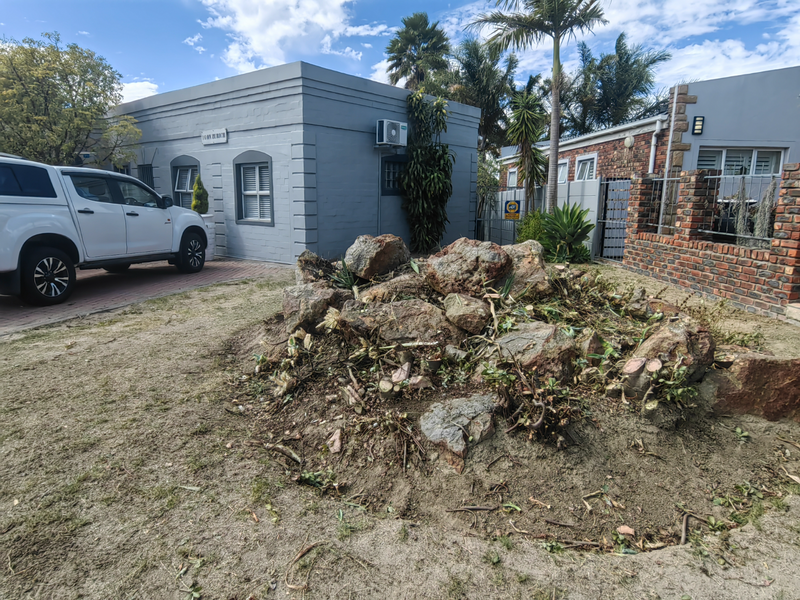 Boulders/Landscaping - Ad posted by holmesie