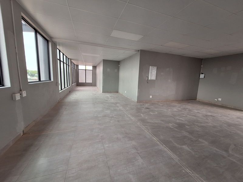 110m² Commercial To Let in Cashan at R253.00 per m²