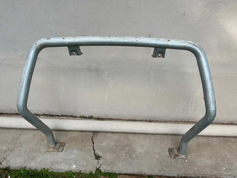 Used Nissan Np200 roll bar for sale